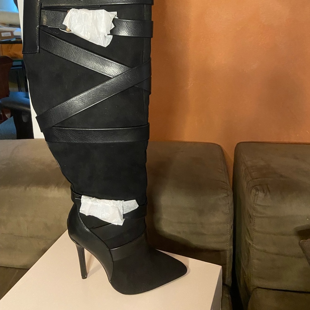 Mid knee high strappy boot